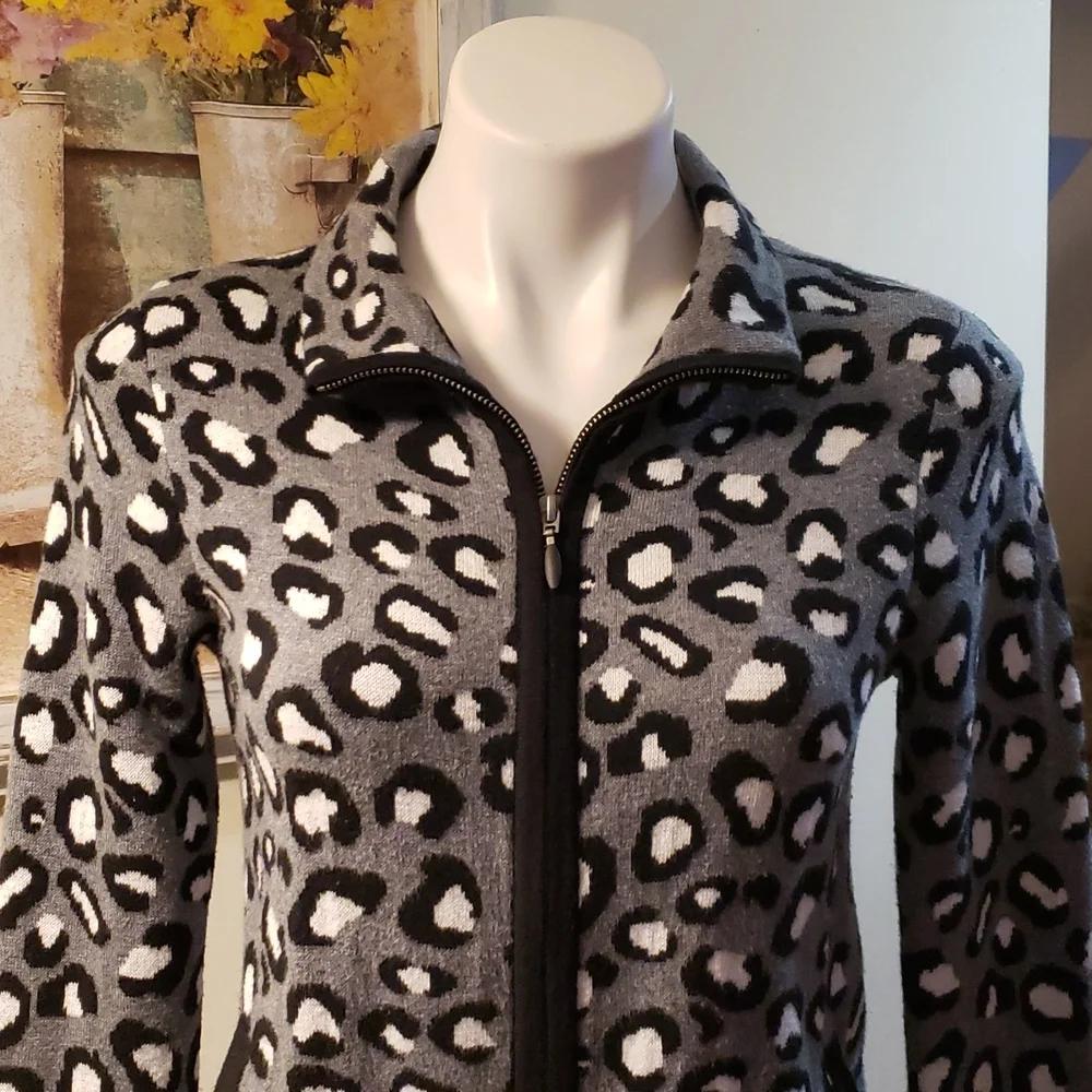 Rachel Zoe Sweater - Picture 3 of 8